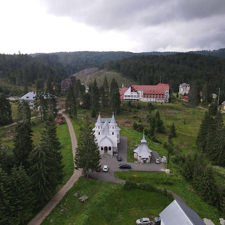 Hotel Iadolina 斯塔纳德瓦勒 外观 照片