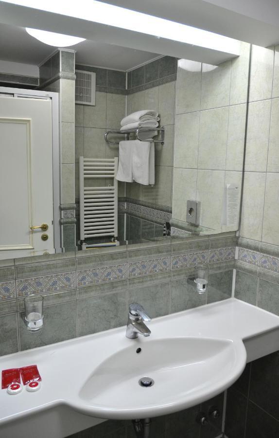 Hotel Iadolina 斯塔纳德瓦勒 外观 照片