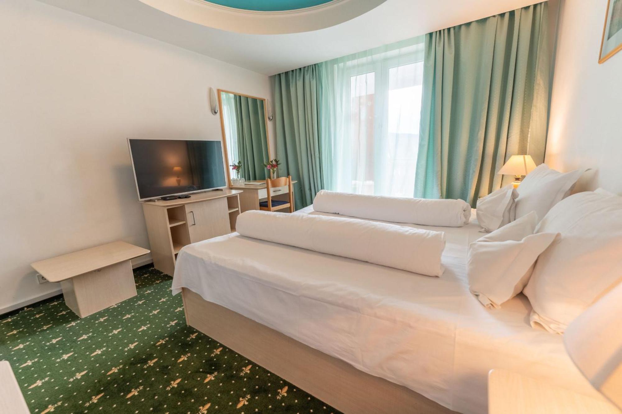 Hotel Iadolina 斯塔纳德瓦勒 外观 照片