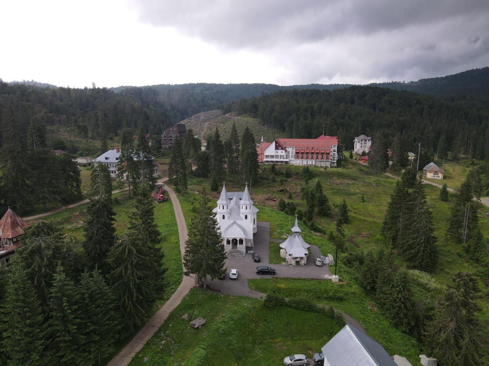 Hotel Iadolina 斯塔纳德瓦勒 外观 照片
